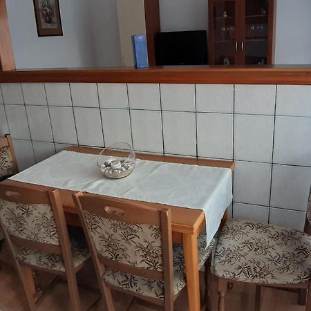 Apartment Ivana กอสปิช ภายนอก รูปภาพ