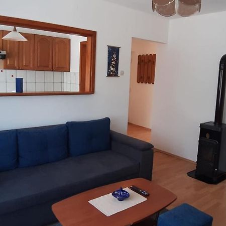 Apartment Ivana กอสปิช ภายนอก รูปภาพ