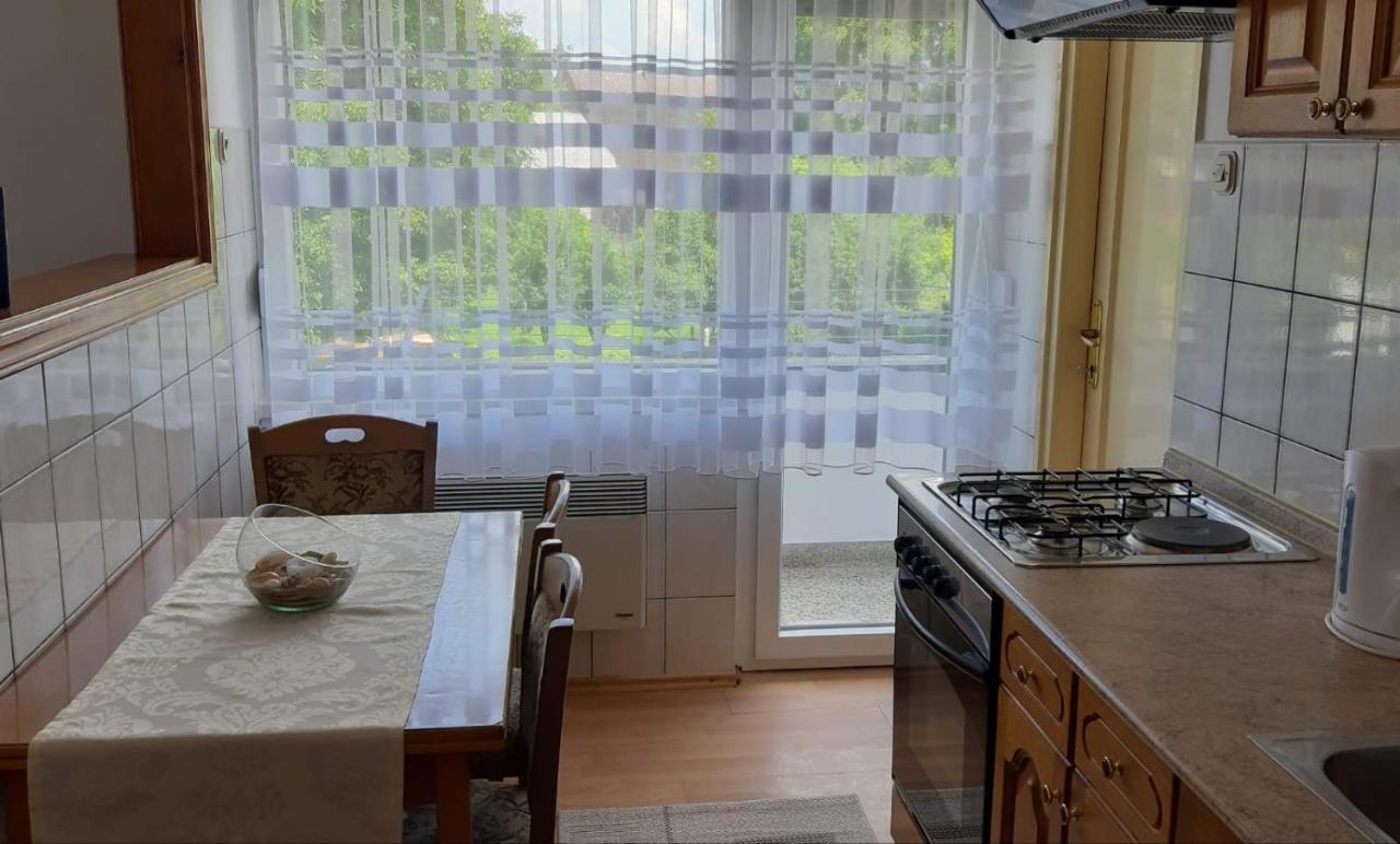 Apartment Ivana กอสปิช ภายนอก รูปภาพ